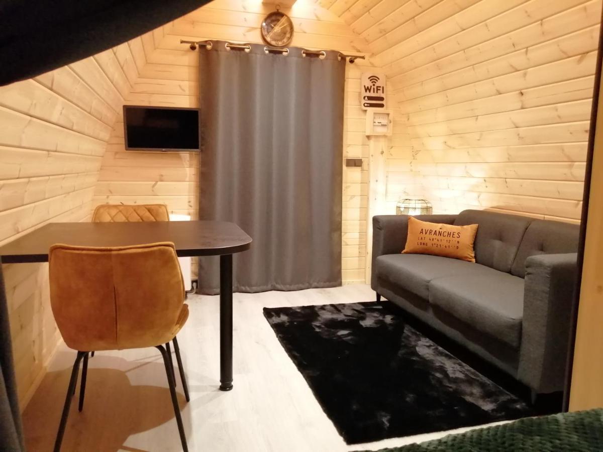 Le Domaine De Pivette Chambre Climatisee Et Insolite Avec Terrasse Privative 아브랑슈 외부 사진